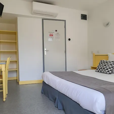 Logis Le Vanseen 3*
