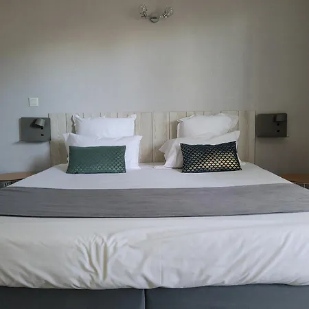 Logis Le Vanseen Hotell Les Vans